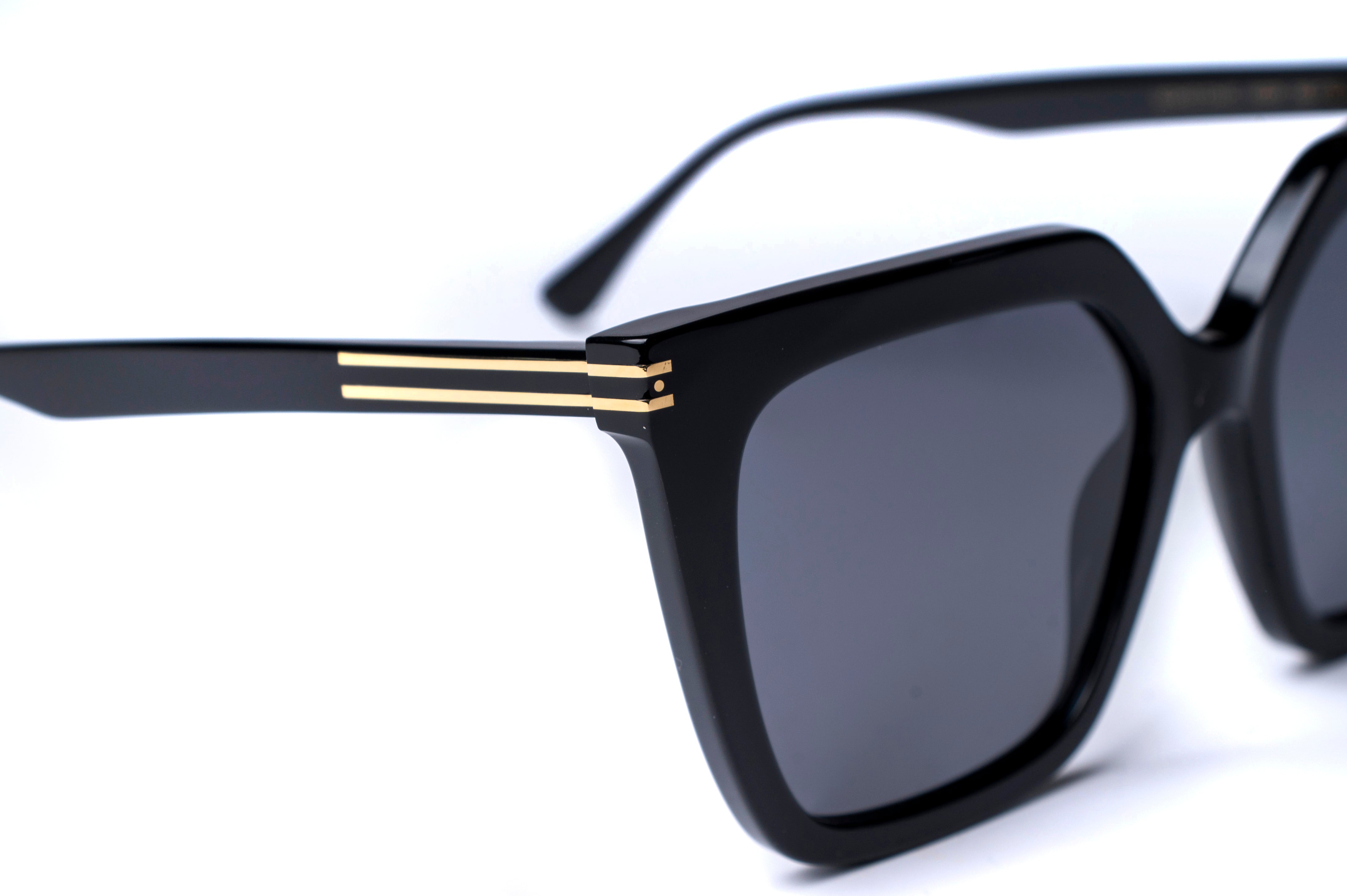 SOHO CHIC - Black Shine